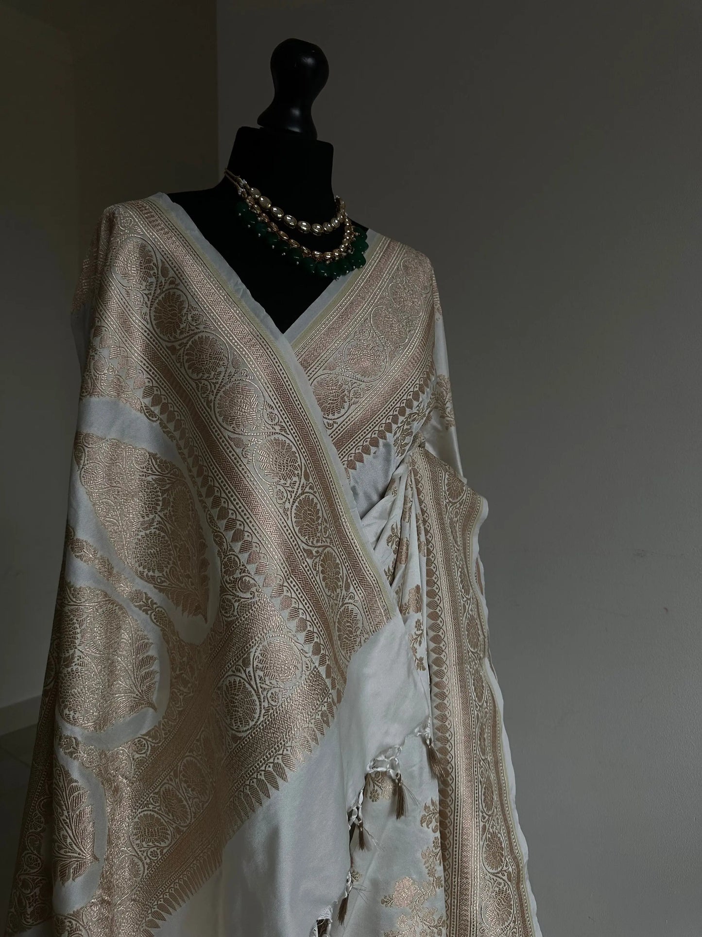 Banarasi silk off white. Wedding Saree with gold Zari. Cream silk Traditional Saree with plain blouse. Jaal design silk saree - LaiLai Sarees