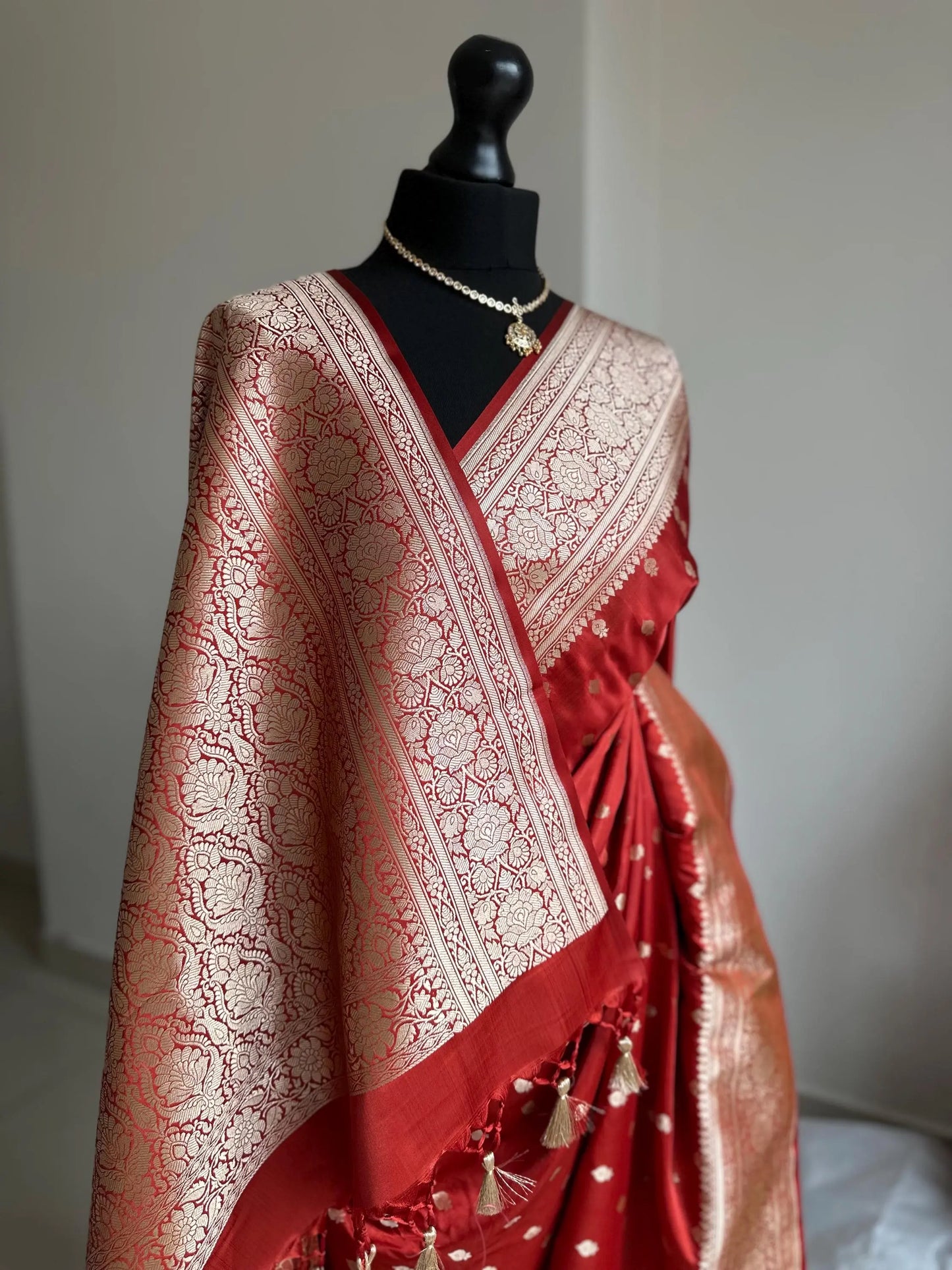 Banarasi silk brick red wedding saree with gold zari - LaiLai Sarees