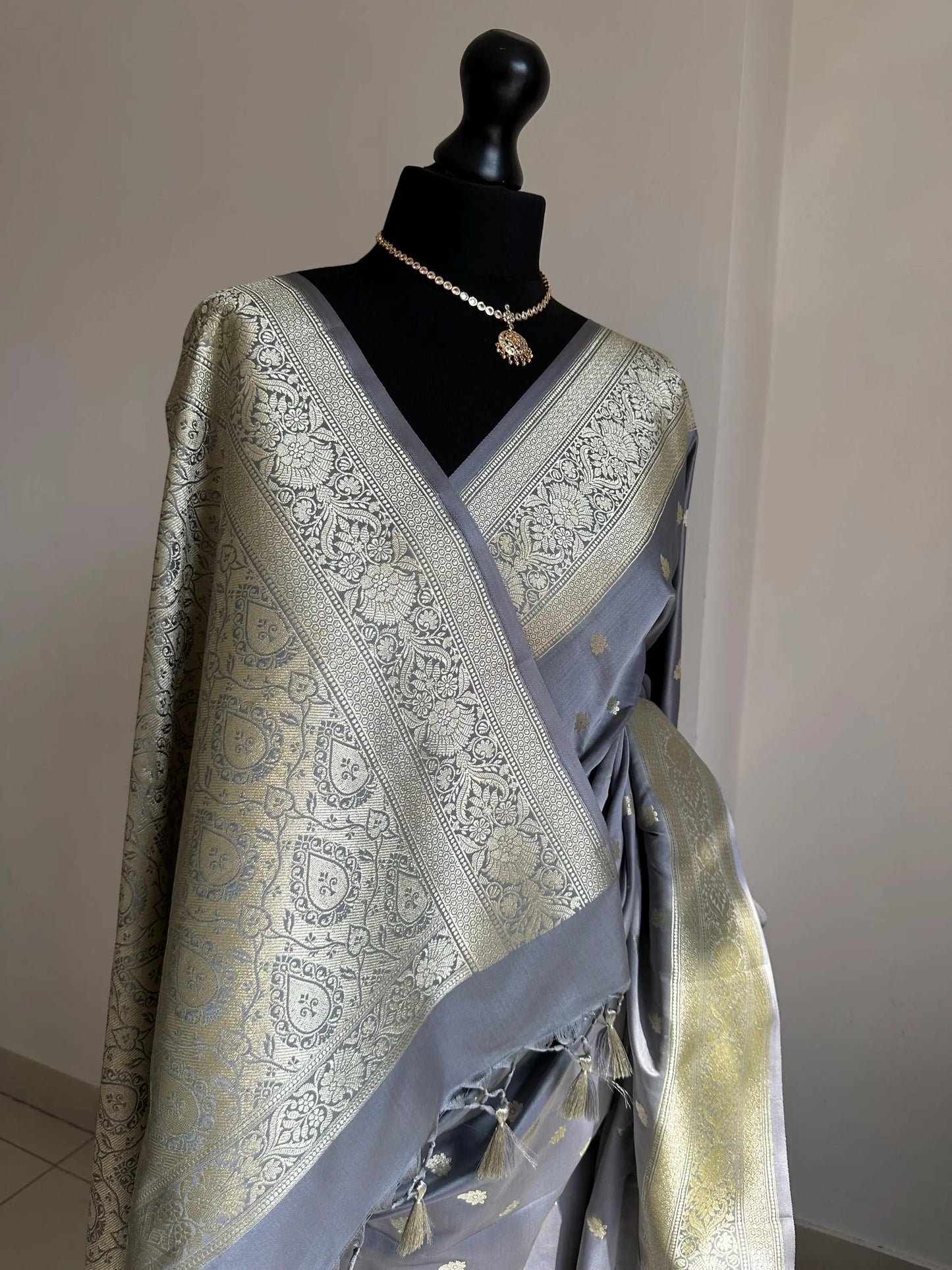 Banarasi silk grey wedding saree with gold zari. Gold and grey silk traditional saree with plain contrast blouse with border - LaiLai Sarees