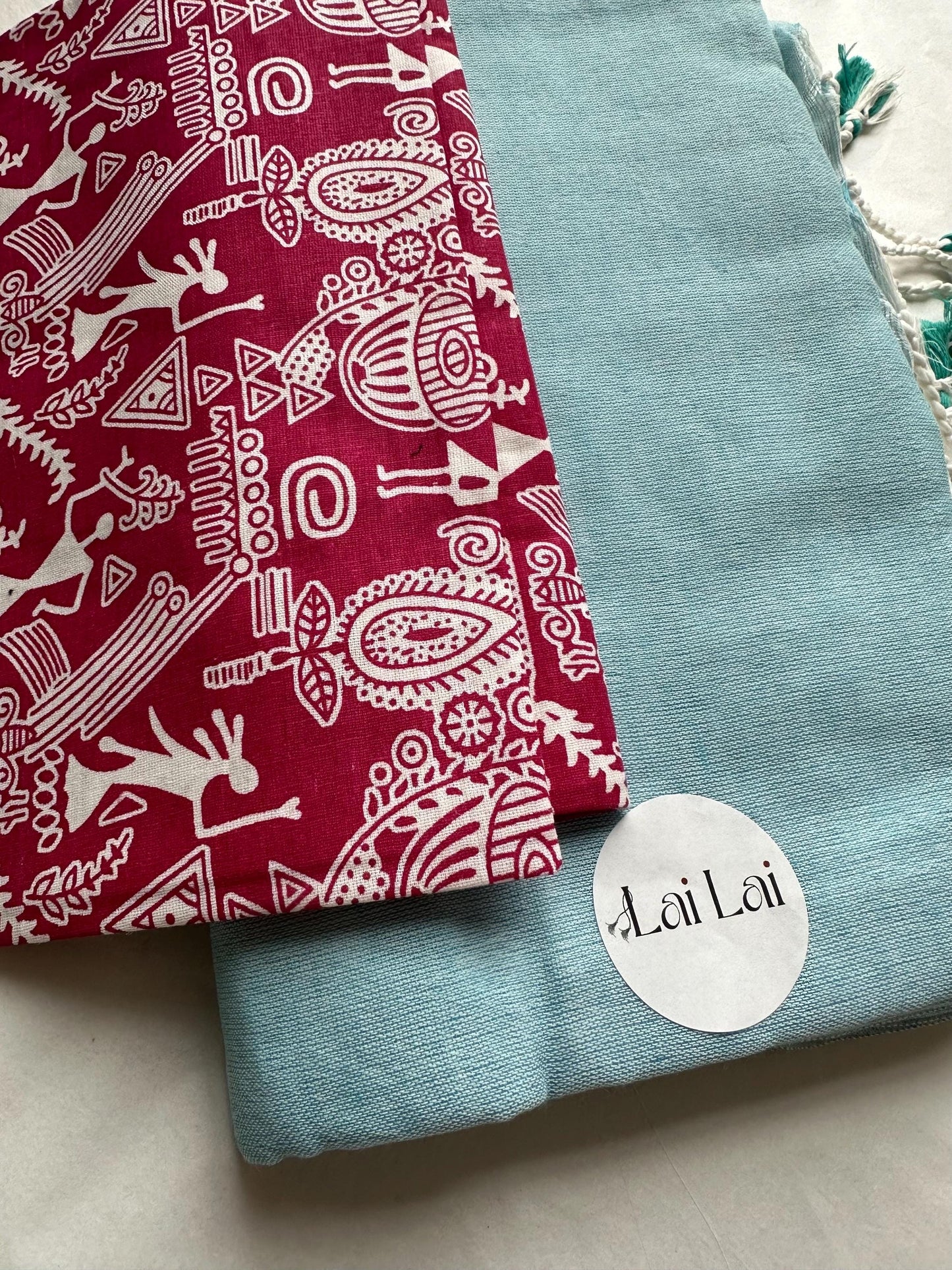 Light blue cotton handloom saree with kalamkari art blouse. Very soft pure khadi cotton saree. Dark green printed blouse.