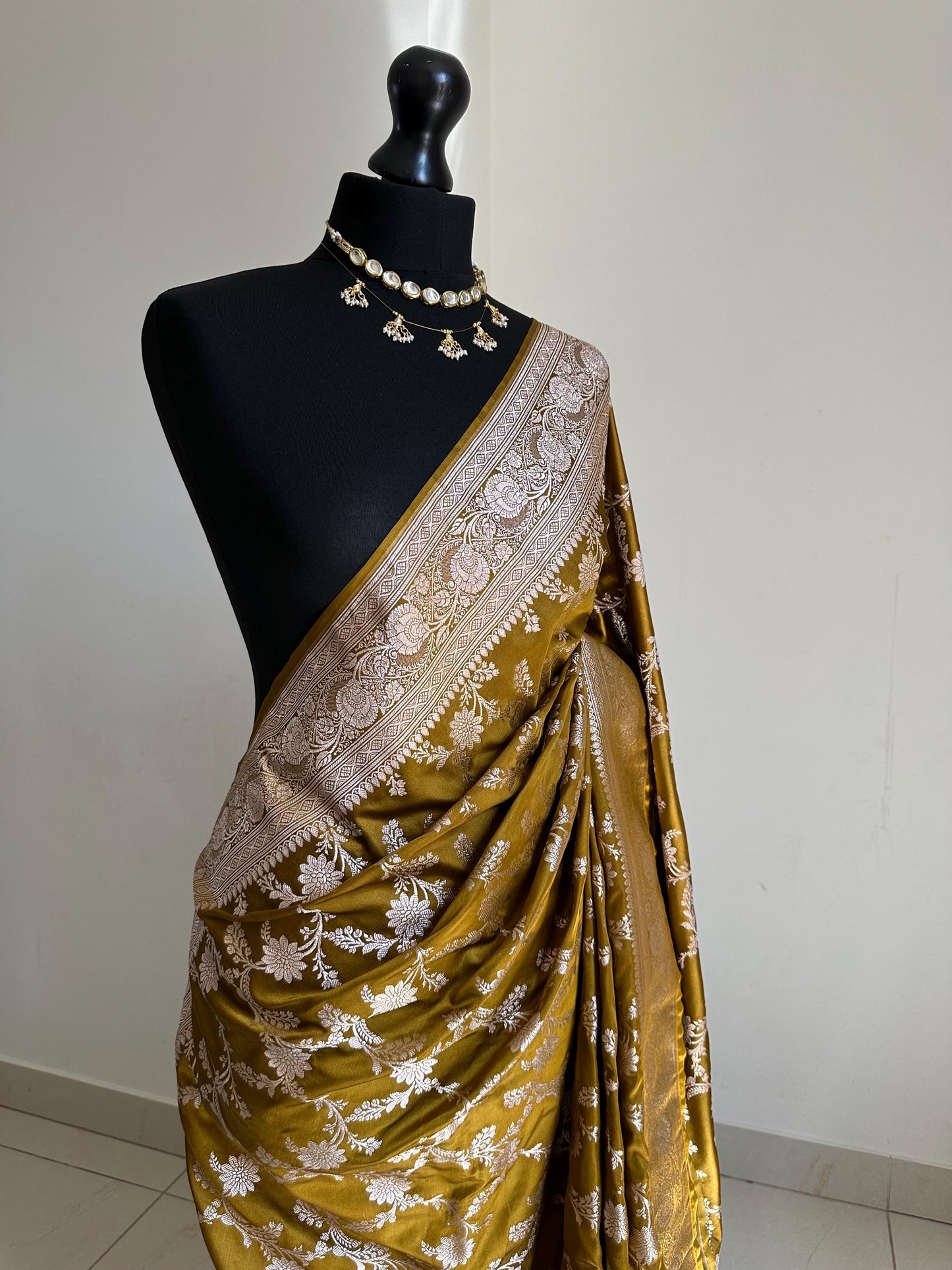 Banarasi olive wedding mashru Saree with champage gold Zari. Gold olive traditional modern Saree with plain contrast blouse and fall picot