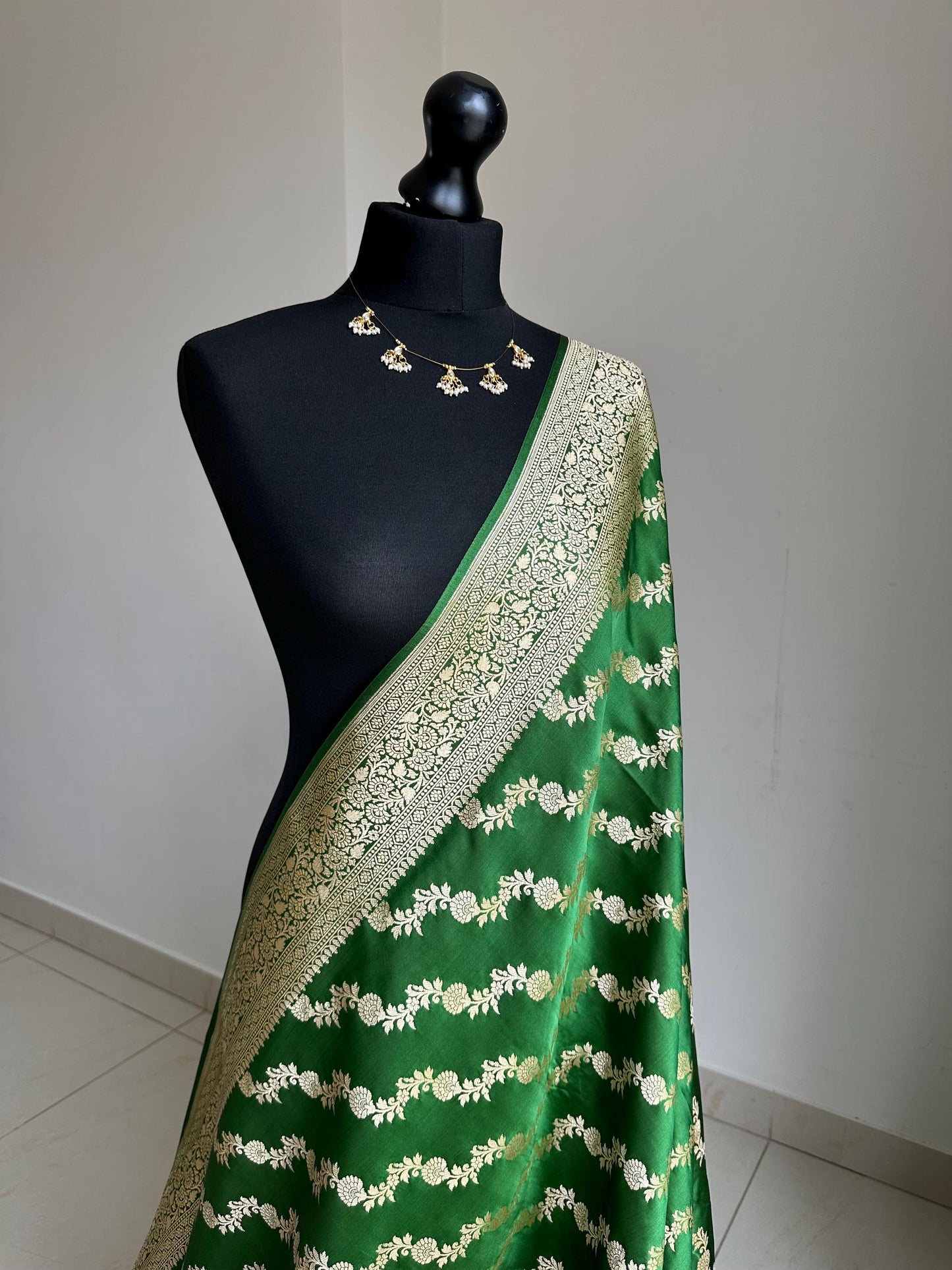 Banarasi silk forest green wedding saree with gold zari. Exquisite green semi silk saree with plain contrast blouse. Stylish elegant saree