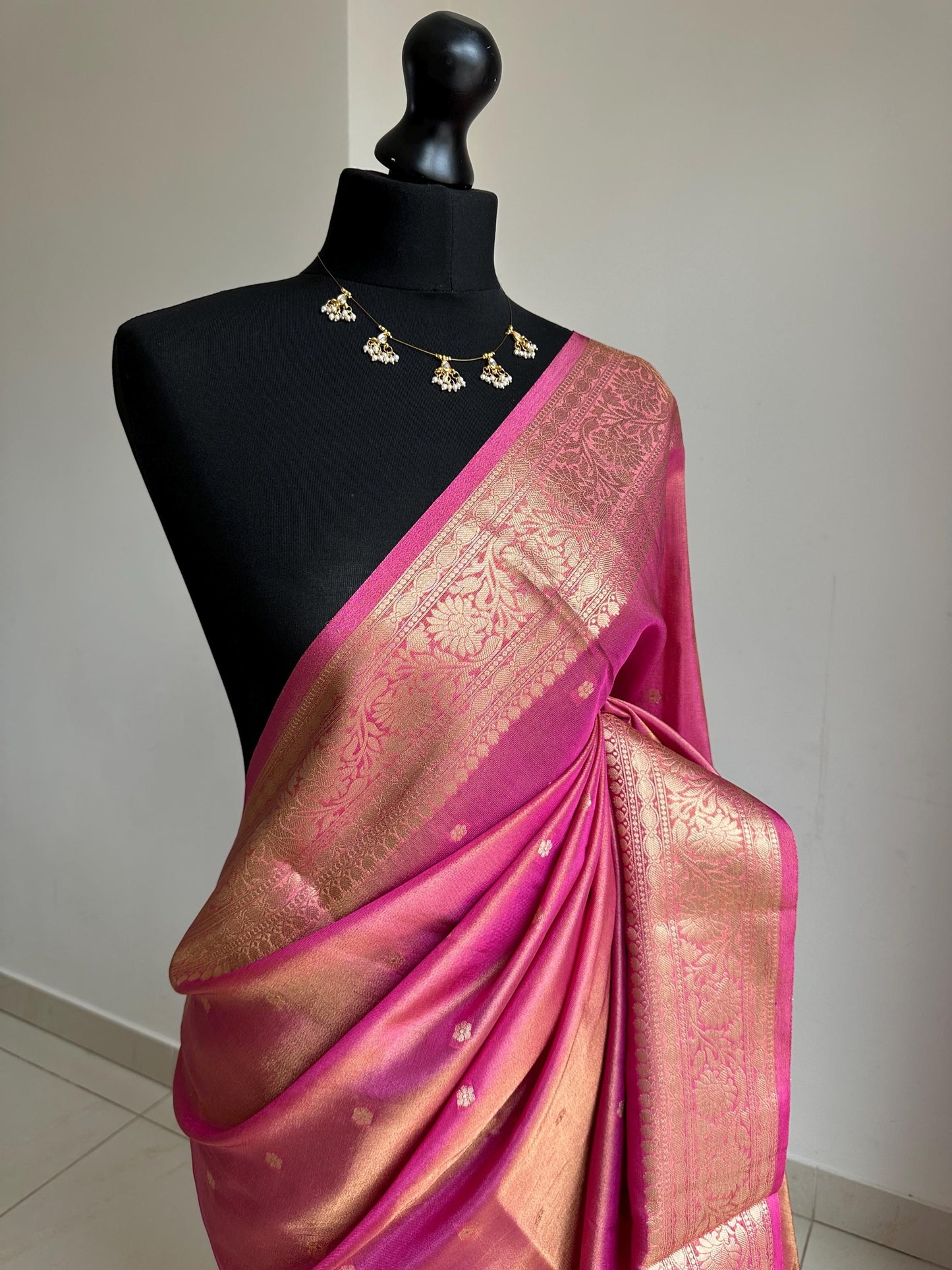Statement handmade pink soft tissue saree with unstitched blouse. Gold and pink wedding saree. Unique saree look for events
