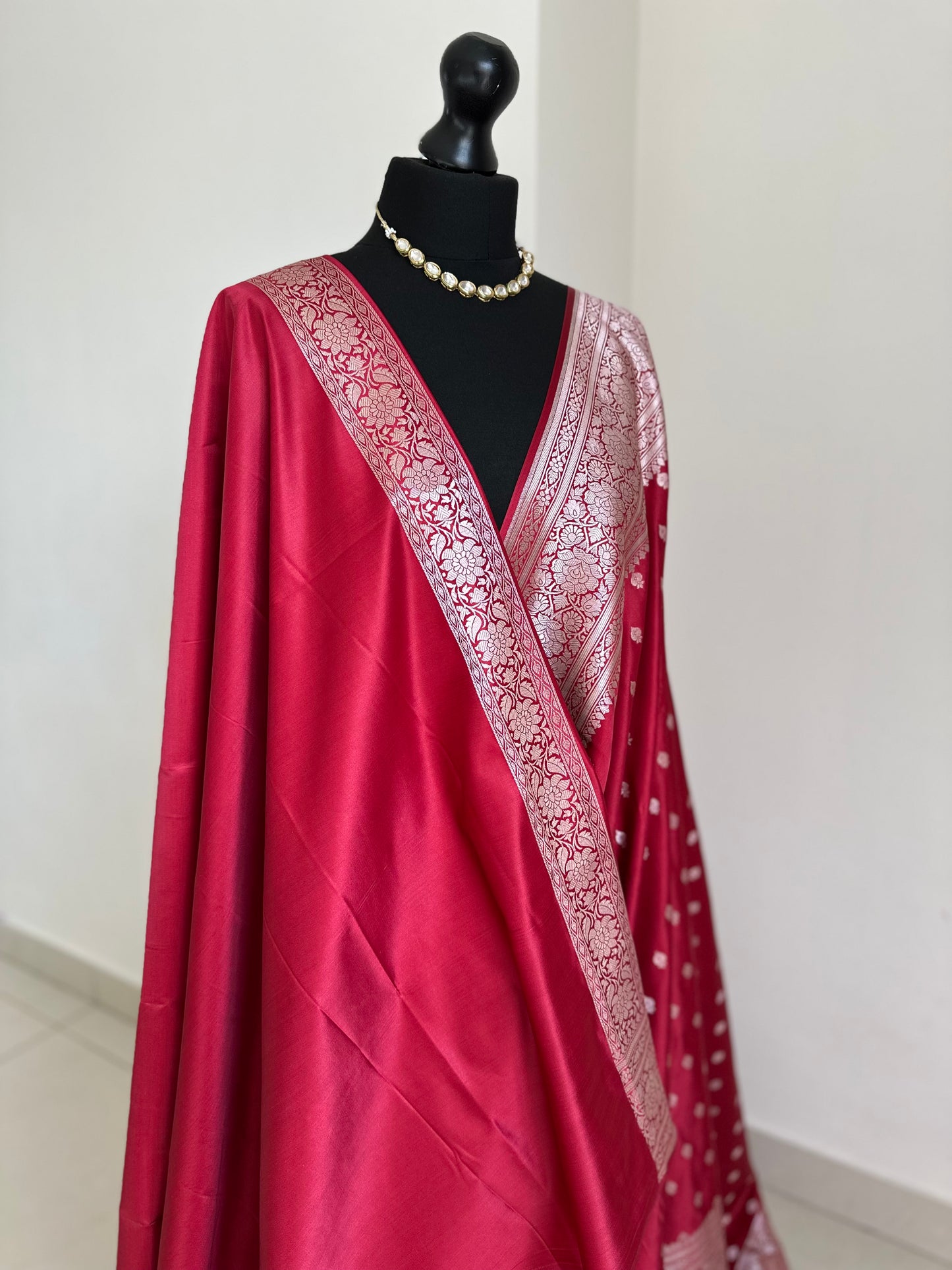 Banarasi silk vintage red wedding saree with gold Zari. Gold and red koorai Saree Traditional Saree with plain contrast blouse.