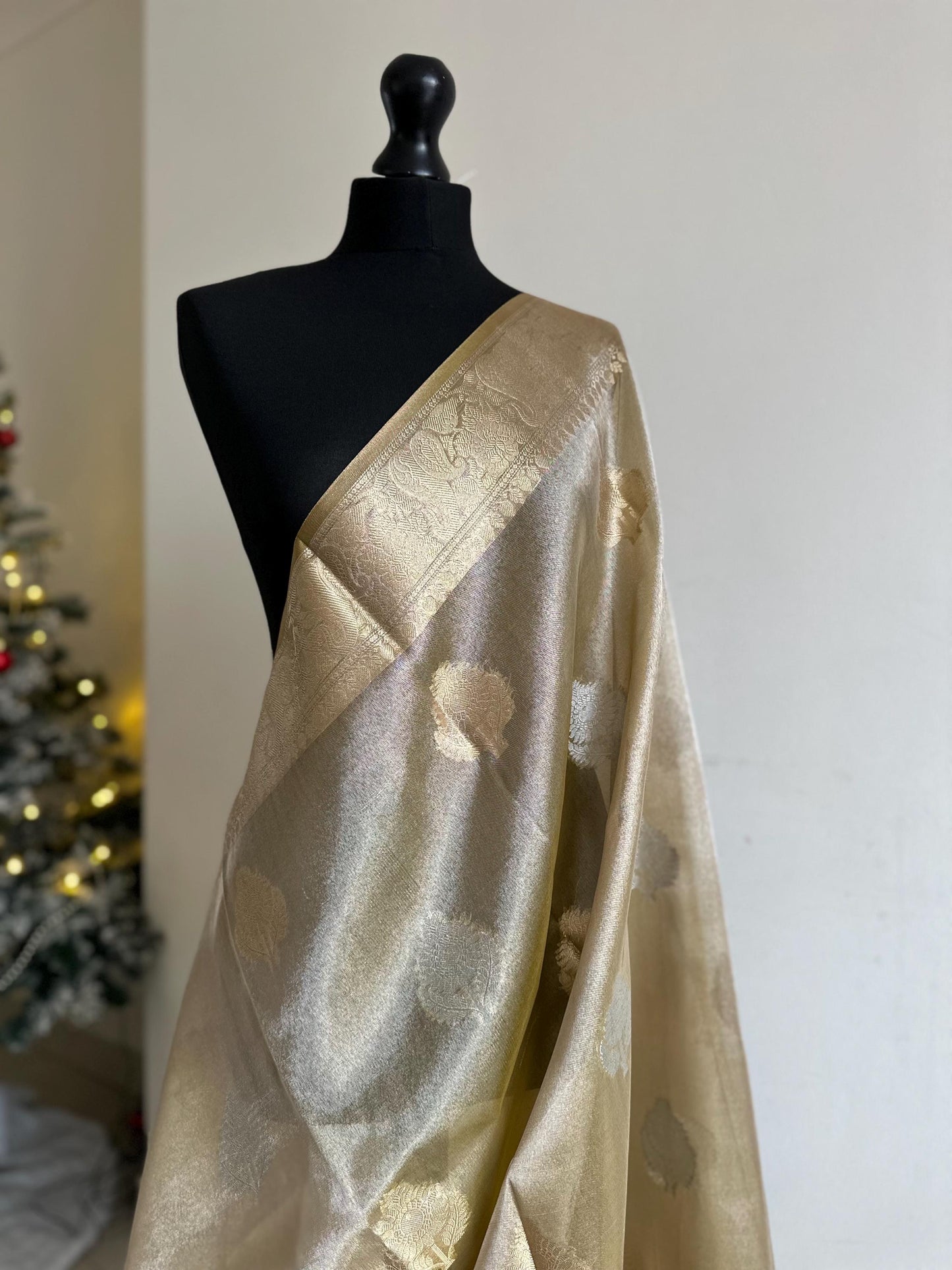 Gold shimmer soft tissue saree with border and unstitched blouse. Soft gold wedding guest party traditional saree unique saree look