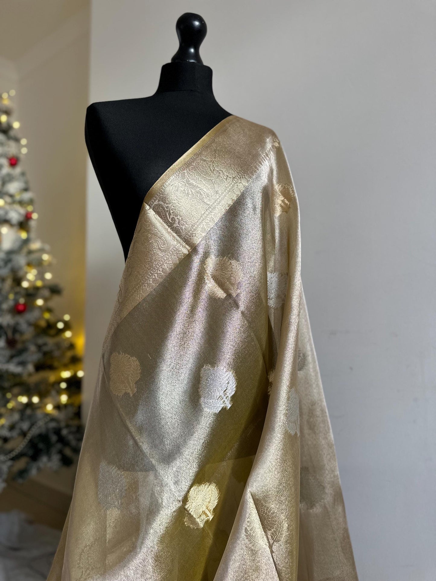 Gold shimmer soft tissue saree with border and unstitched blouse. Soft gold wedding guest party traditional saree unique saree look