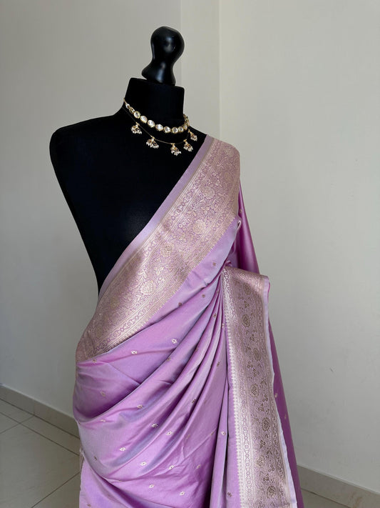 Lavender semi Katan silk Wedding Saree with gold Zari. Gold and lilac stunning saree for bridal and occasion wear